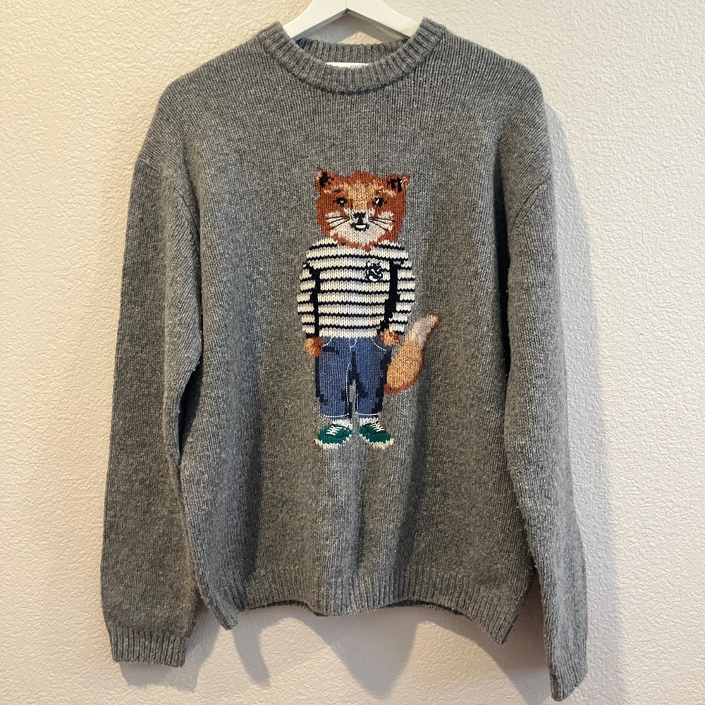 MAISON KITSUNE Gray Sweater with Fox Design Authentic！